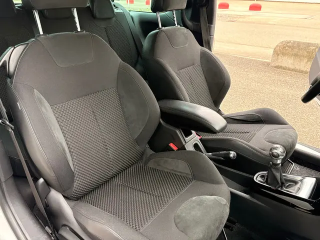 DS DS 3 1.2 PureTech So Chic 2016 Benzine 10