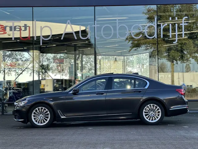 BMW 7 Serie 750i xDrive High Executive 2016 Benzine 25