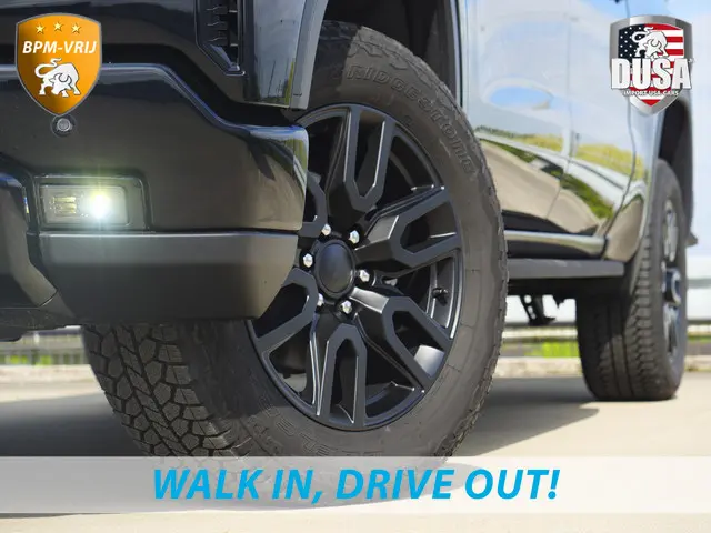 GMC Sierra 1500 | AT4 | 6.2L V8 | Black Ops 2024 Benzine 3