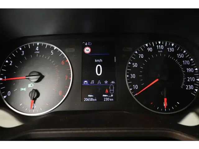 Renault Clio 1.0 TCe Zen 2020 Benzine 4