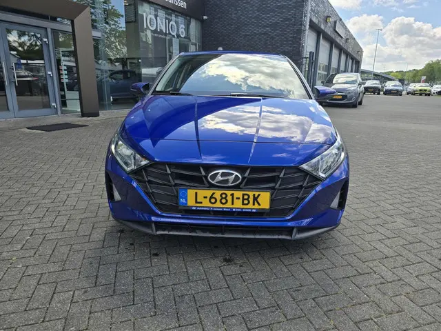 Hyundai i20 1.2 Comfort Smart NL-auto/2e eig 2021 Benzine 3