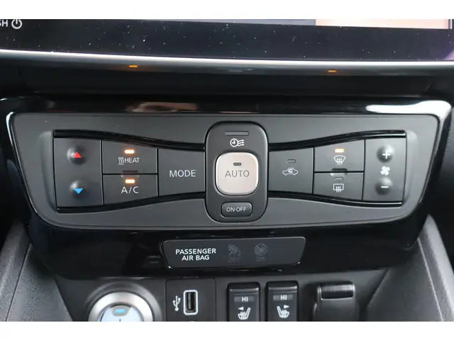 Nissan Leaf N-Connecta 40 kWh 2020 Elektrisch 29