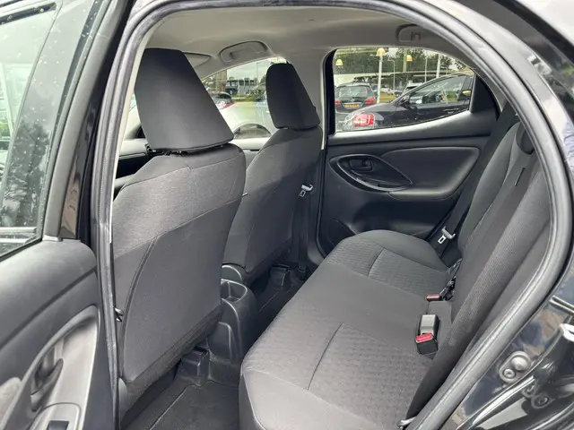 Toyota Yaris 1.5 VVT-i First Edition 2020 Benzine 9
