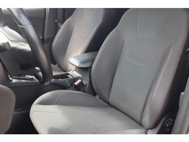 Ford Focus Wagon 1.0 2018 Benzine 4