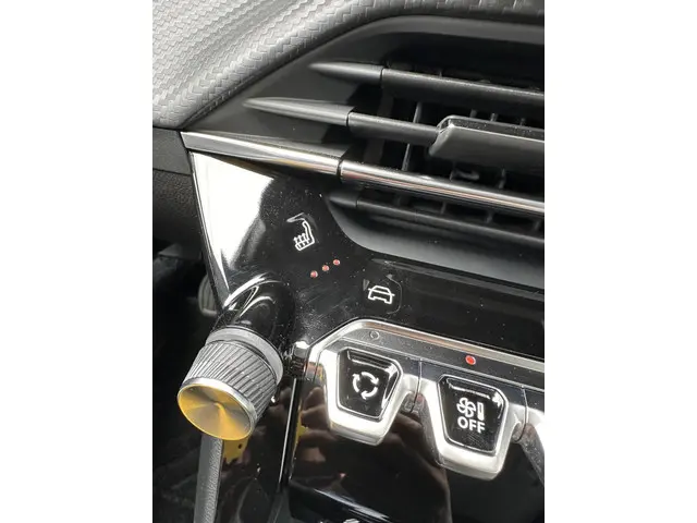 Peugeot 208 1.2 Turbo 100 PK Allure 2025 Benzine 38