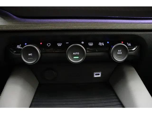 Citroën C5 X Turbo 130pk Business Plus 2023 Benzine 22