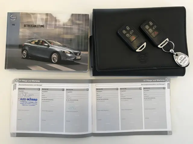 Volvo V40 1.6 T3 R-Design 2013 Benzine 29