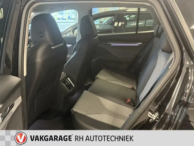 Škoda Enyaq iV 60 2022 Elektrisch 8