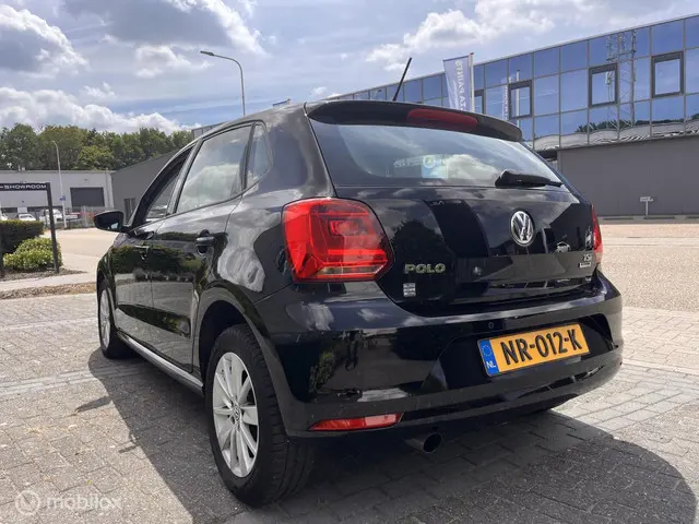 Volkswagen Polo 1.2 TSI Comfortline Business 2017 Benzine 4