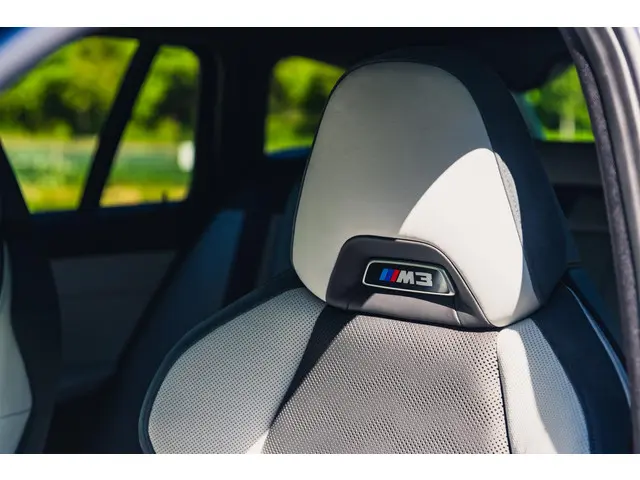 BMW M3 3-serie Touring xDrive Competition 2023 Benzine 100