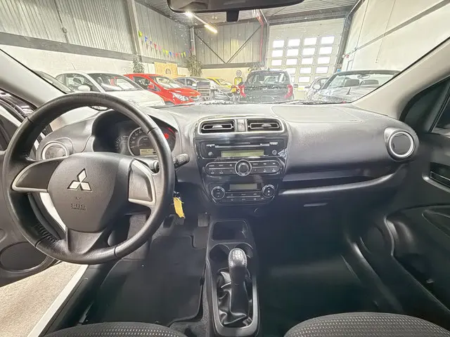 Mitsubishi Space Star 1.0 Bright 2015 Benzine 7