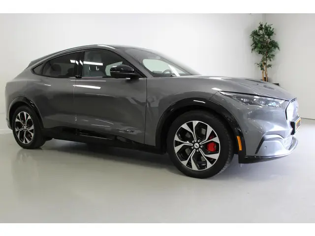 Ford Mustang Mach-E Extended AWD 98 kWh 2021 Elektrisch 2