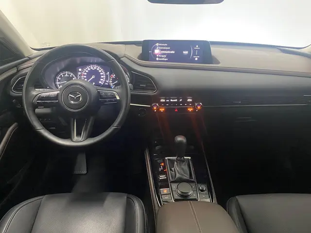 Mazda CX-30 Exclusive-Line 2024 Benzine 2