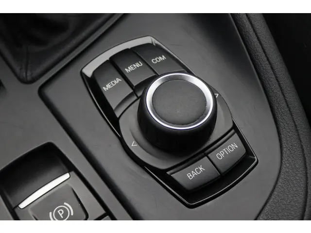 BMW X1 sDrive18i Executive Automaat 2020 Benzine 46