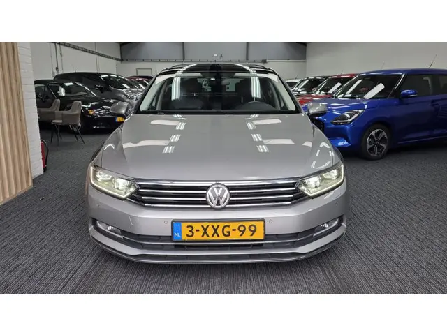 Volkswagen Passat 1.4 TSI ACT Highline 2014 Benzine 2