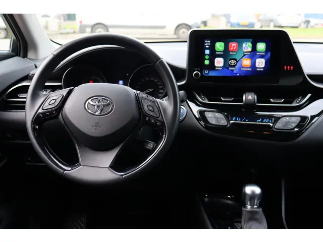 Toyota C-HR 1.8 Hybrid Dynamic, 2023 Hybride Benzine 16