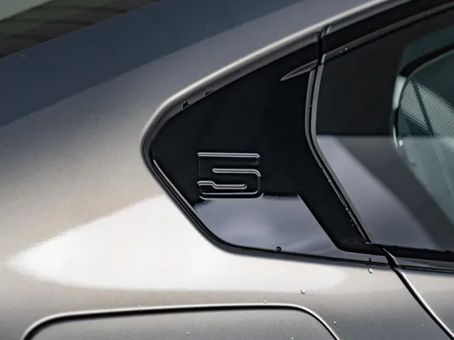 BMW 5 Serie Sedan 530e 2025 Hybride Benzine 42