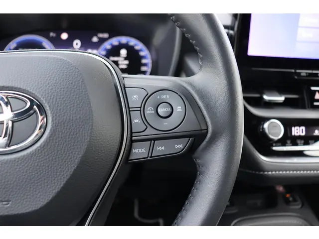 Toyota Corolla Hybrid 140 Dynamic 2024 Hybride Benzine 20