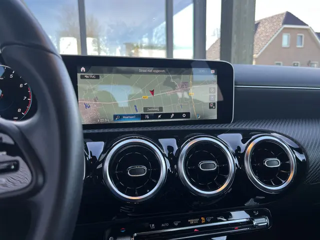 Mercedes-Benz A-Klasse 160 Advantage 2019 Benzine 21