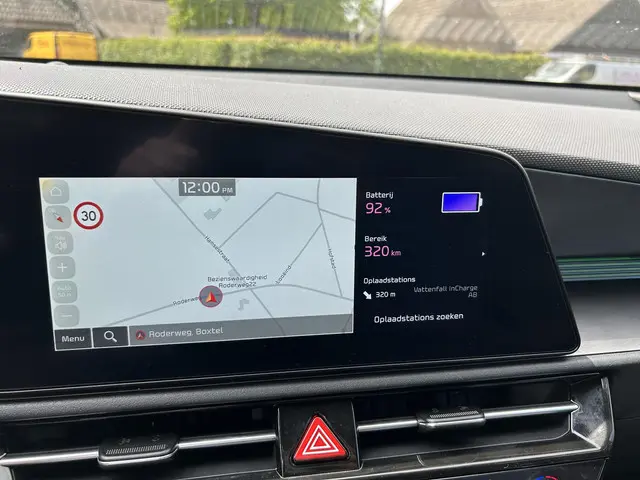 Kia Niro EV DynamicLine 64.8 kWh 2024 Elektrisch 22