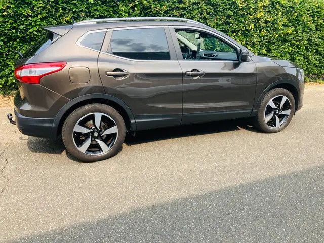 Nissan QASHQAI 1.2 N-Connecta 2016 Benzine 4
