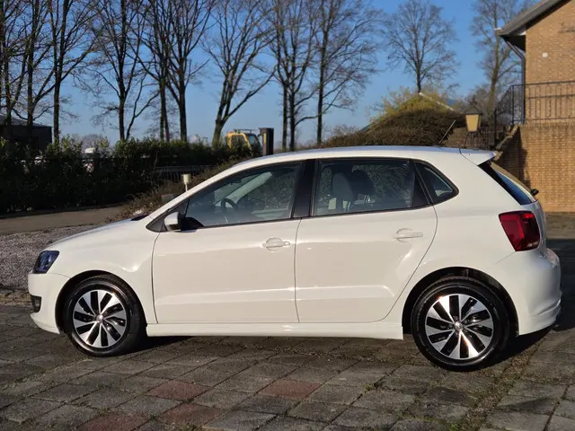 Volkswagen Polo 1.0 BlueMotion 5DRS/NAP/AIRCO 2017 Benzine 5