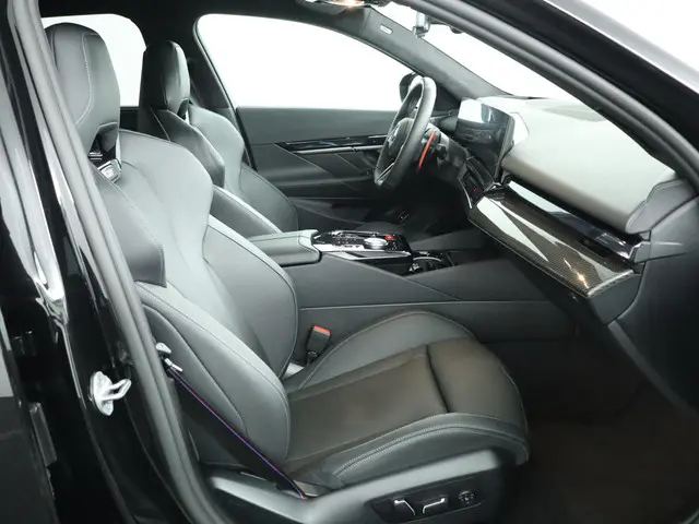 BMW M5 5-serie 2025 Hybride Benzine 17