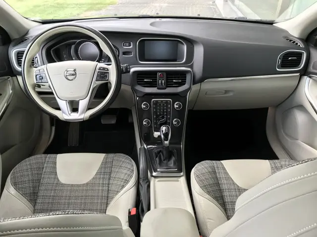 Volvo V40 2.0 D2 Nordic+ Automaat 2018 Diesel 7