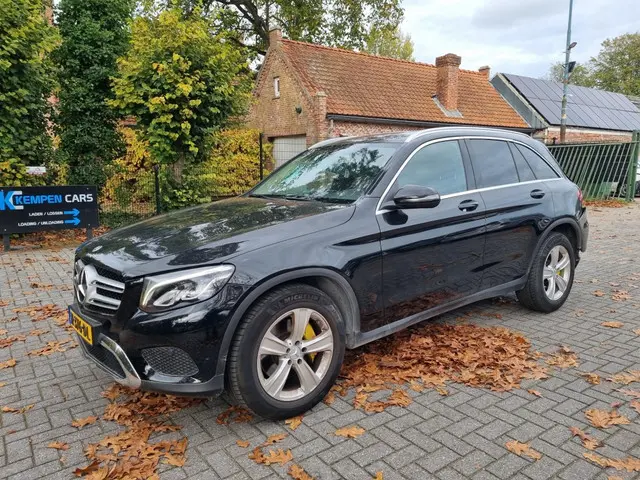 Mercedes-Benz GLC 250 4MATIC Premium 2018 Benzine
