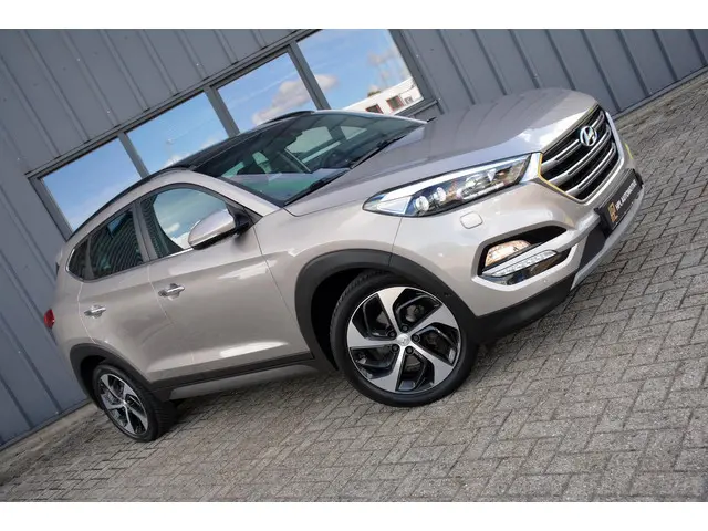 Hyundai Tucson 1.6 T-GDi Premium 4WD 2017 Benzine 43