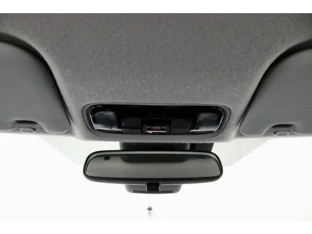 Toyota Yaris 1.5 Hybrid Comfort wit 2022 Hybride Benzine 22