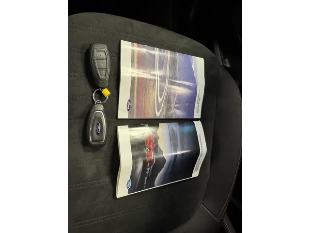Ford Kuga 2.5 PHEV ST-Line X 2022 Hybride Benzine 21