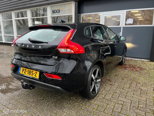 Volvo V40 3