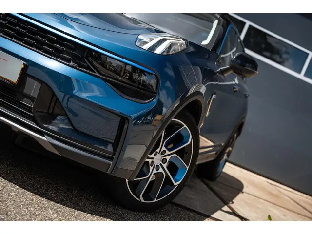 Lynk & Co 01 1.5 2023 Hybride Benzine 4