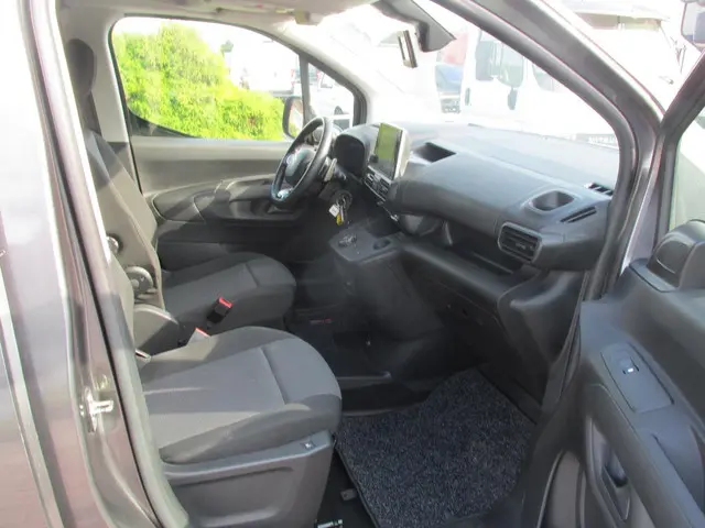 Citroën Berlingo 1.5 HDI automaat 2020 Diesel 8