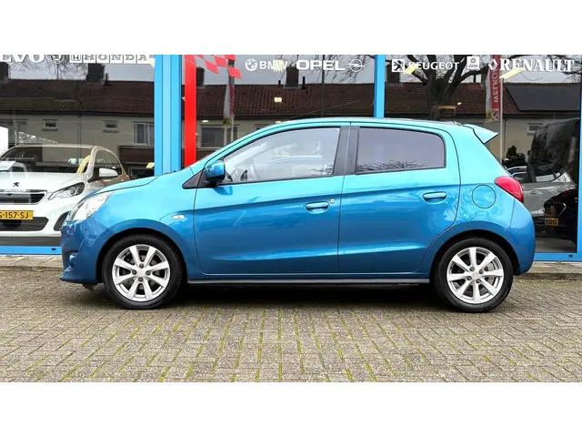 Mitsubishi Space Star 2