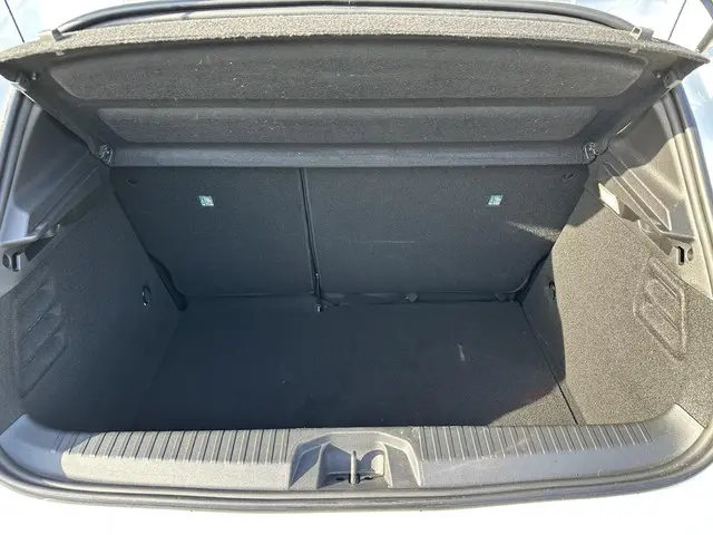 Renault Clio TCe 90 Techno 2023 Benzine 25