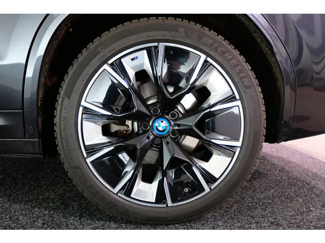 BMW iX3 M-Sport High Executive 80 kWh 2022 Elektrisch 25