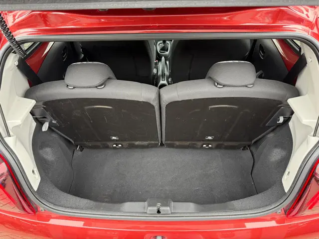 Peugeot 108 1.0 e-VTi Active 2021 Benzine 9