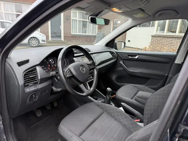 Škoda Fabia 1.2 TSI First Edition Style 2015 Benzine 12
