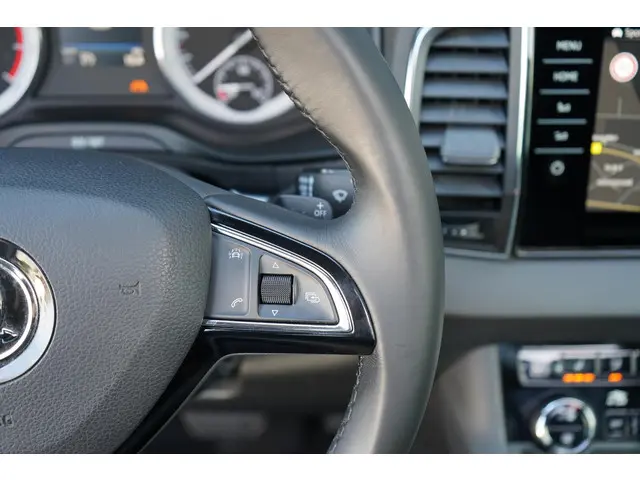 Škoda Karoq 1.5 TSI ACT Style 2018 Benzine 30