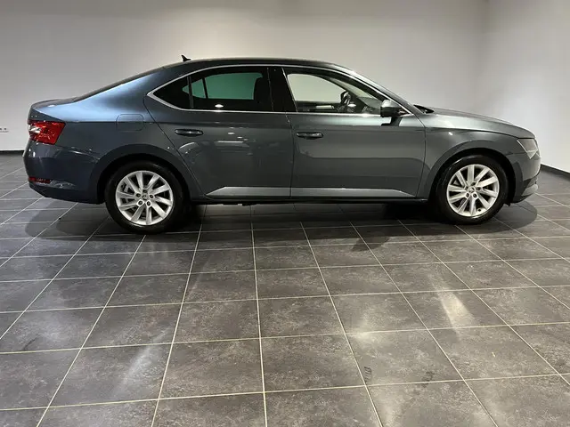 Škoda Superb 1.4 TSI ACT Ambition Business 2017 Benzine 15