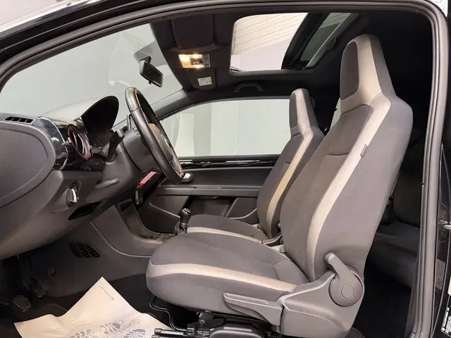 Volkswagen up! 1.0 high up! Colour UP 2016 Benzine 4