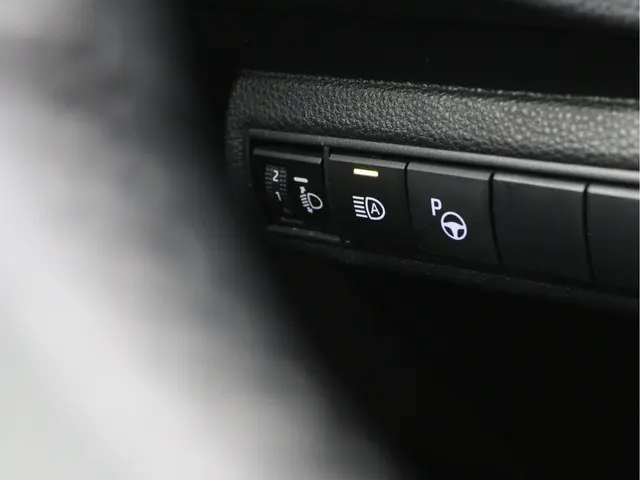 Toyota Corolla 1.8 Hybrid Style 2019 Hybride Benzine 26