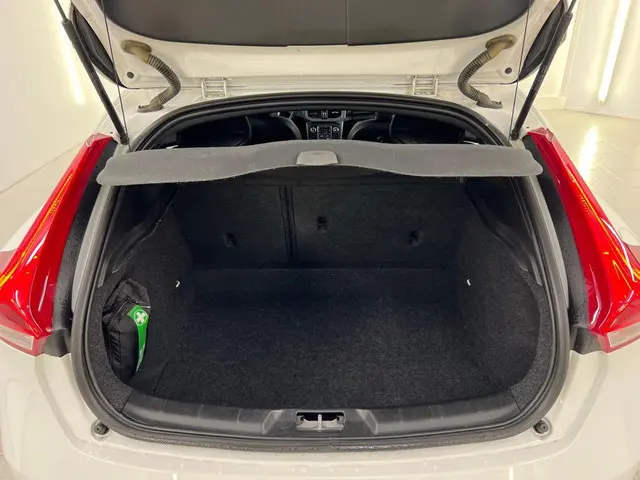 Volvo V40 1.5 T3 Polar+ Sport 2020 Benzine 8