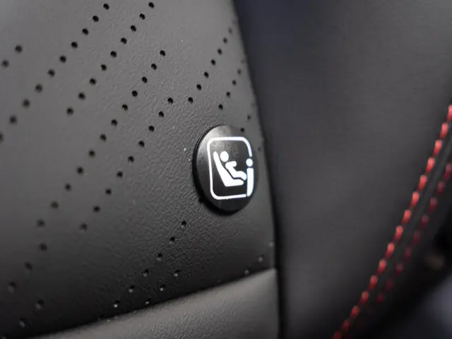 MINI Aceman SE 2025 Elektrisch 30