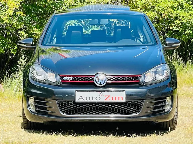 Volkswagen Golf 2