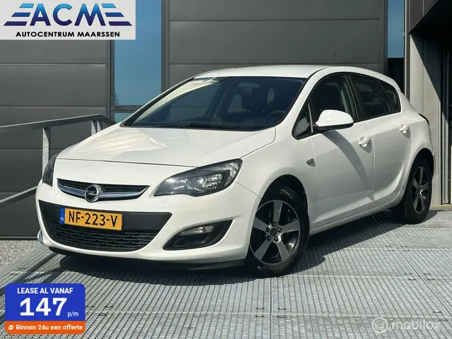Opel Astra 1.6 Business+ 2015 Benzine