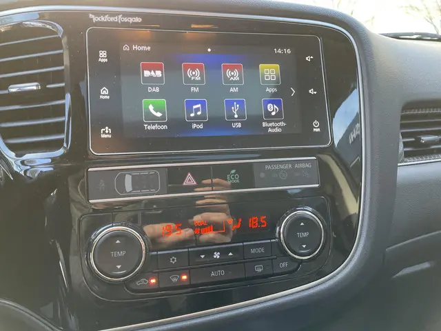 Mitsubishi Outlander 2.0 2WD Limited+ 2019 Benzine 25