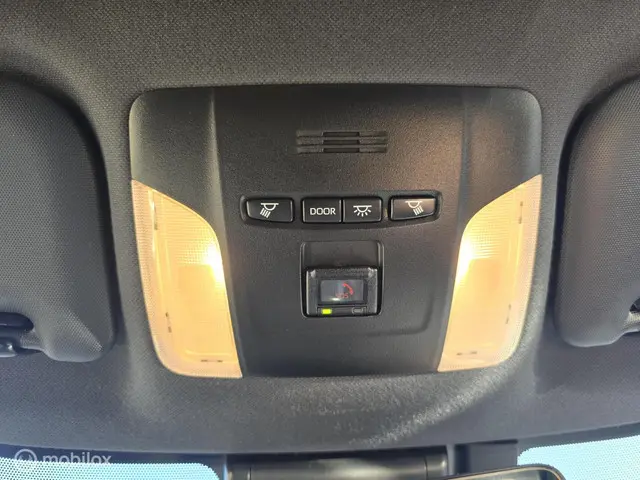 Toyota Corolla 2.0 Hybrid Dynamic 2021 Hybride Benzine 21